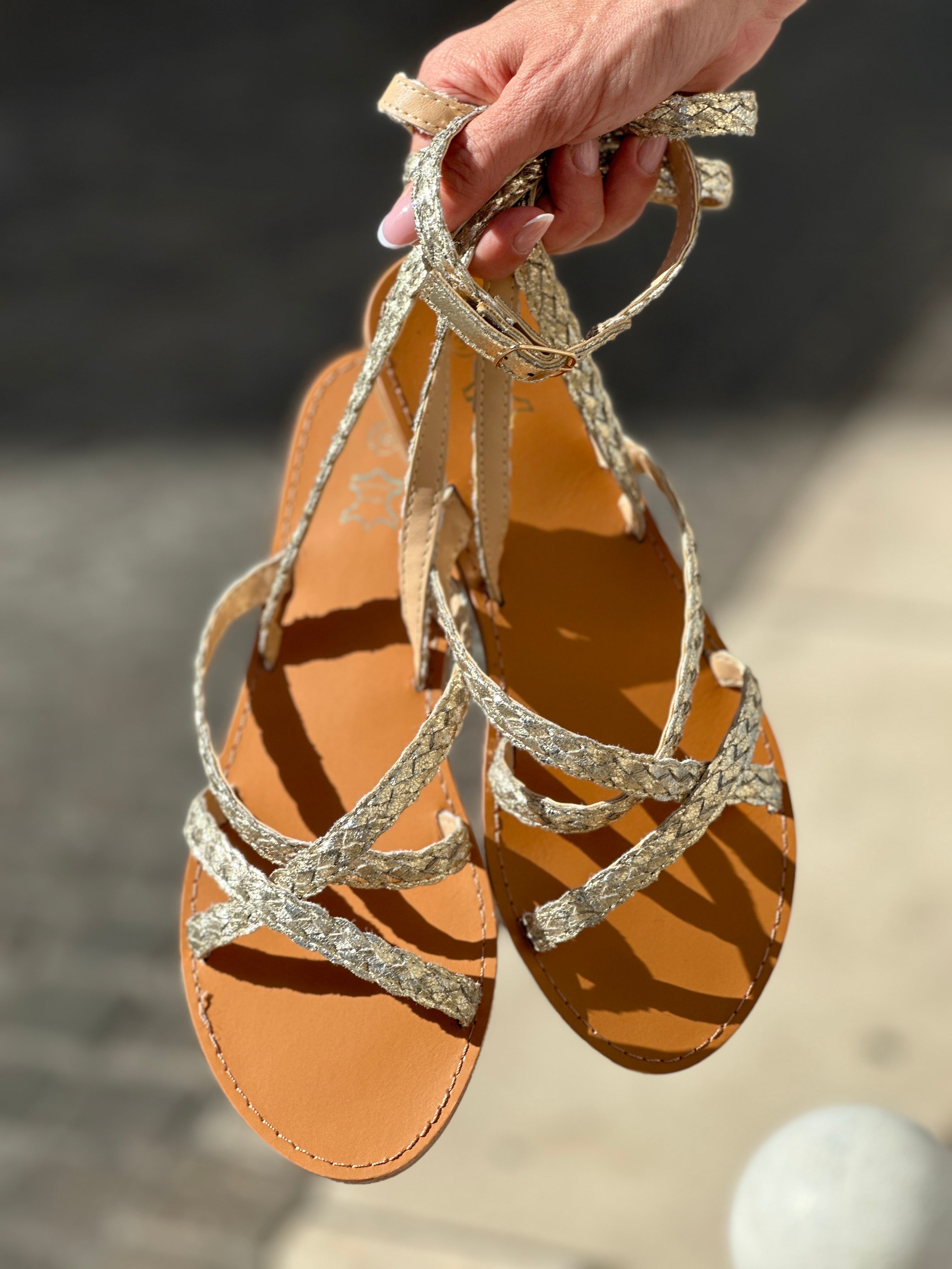 Theia™ gold